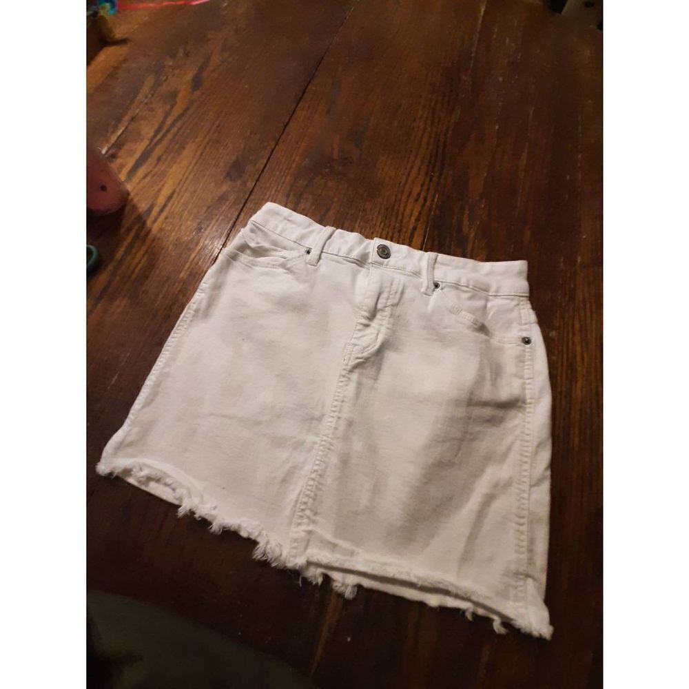 Small Mudd FLX Stretch White Off White Denim Blue Jean Mini Skirt Raw Hem
